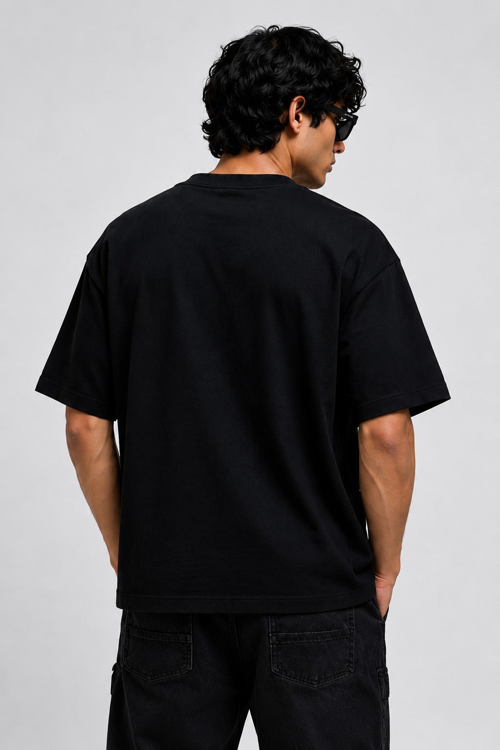Premium Black Oversized Printed T-Shirt Antwren